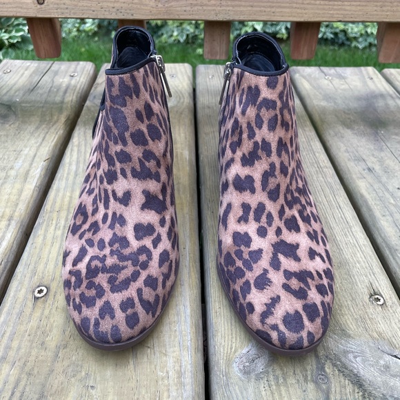 Size 7 Circus by Sam Edelman Leopard Print Booties - Picture 9 of 12